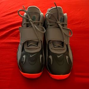 Nike Air Speed Turf (Big Boys Size)